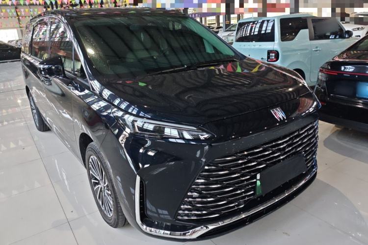 Used Buick GL8 New Energy 2025 Lu Shang Luxury Edition 7-Seater
