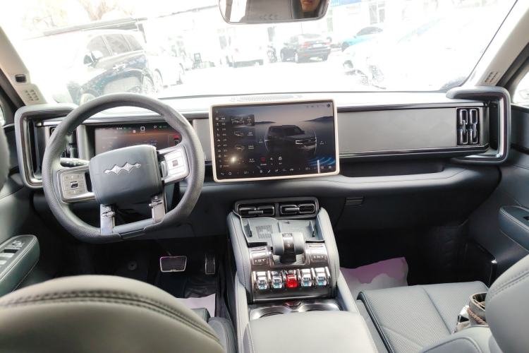 Used  Leopard 5 2023 Explore Edition