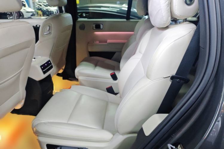 Used Li Auto L8 2023 Pro Model
