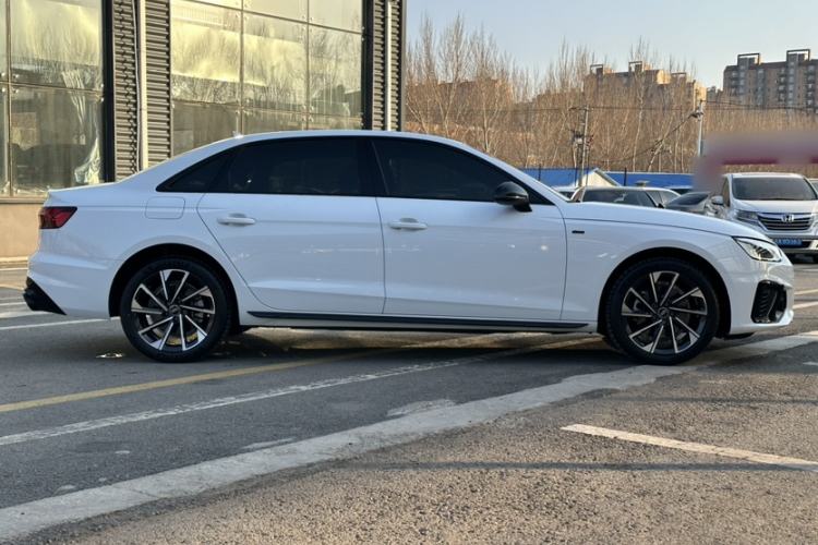 Used Audi A4L 2023 40 TFSI Luxury Dynamic Model
