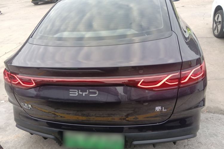 Used BYD Qin L 2024 DM-i 80KM Leading Model
