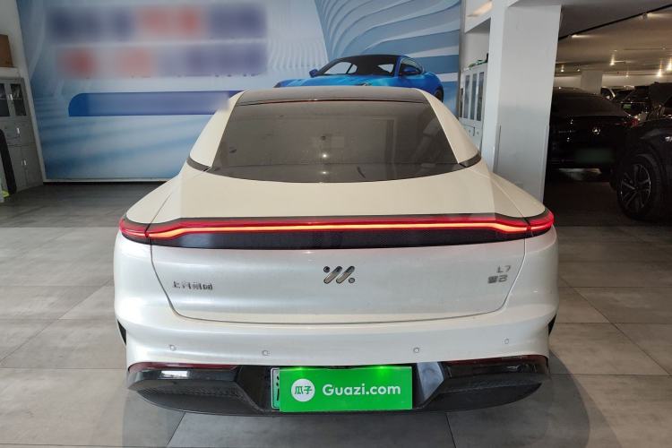 Used  L7 2022 Pro Model