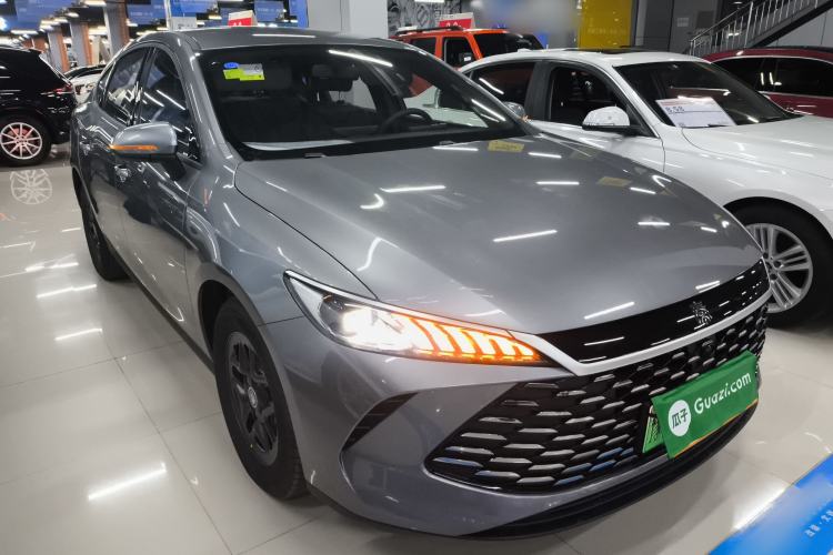 Used BYD Qin PLUS 2025 DM-i Smart Drive 55KM Leading Model
