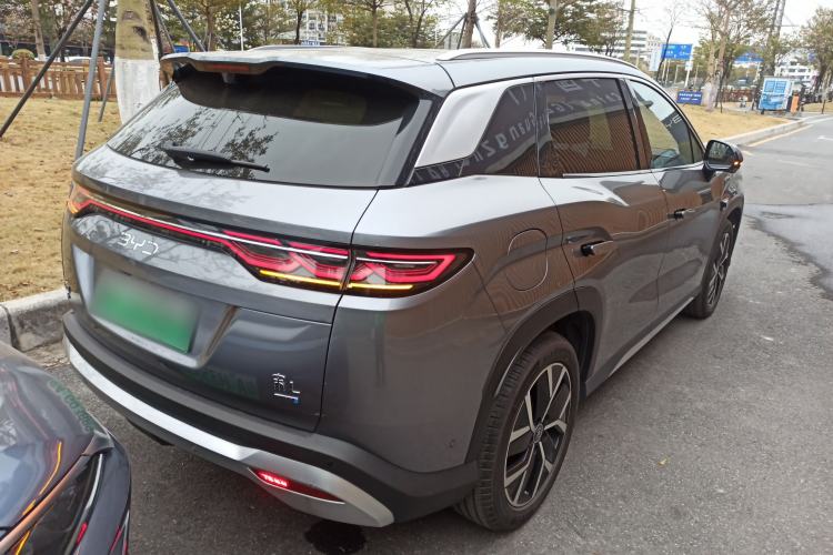 Used BYD Song L DM-i 2025 Intelligent Driving Version 160 km Beyond-Range Type
