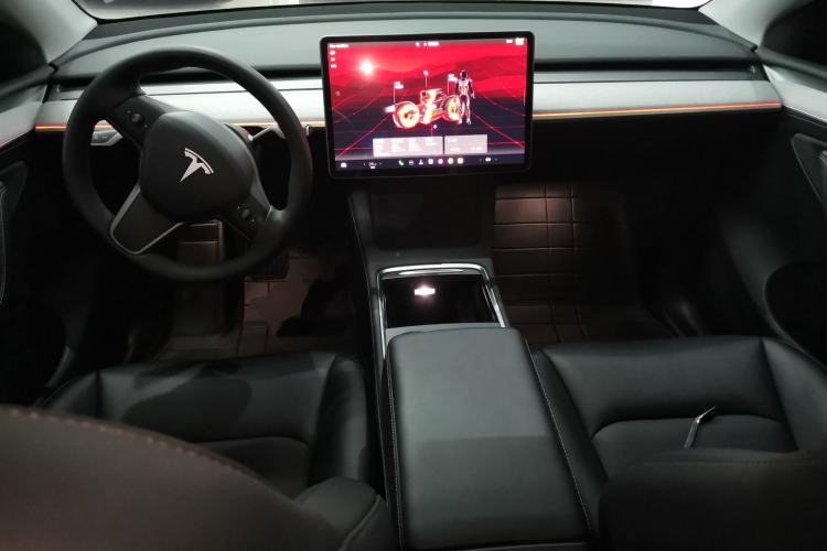 Used Tesla Model Y 2023 Long-Range All-Wheel-Drive Version