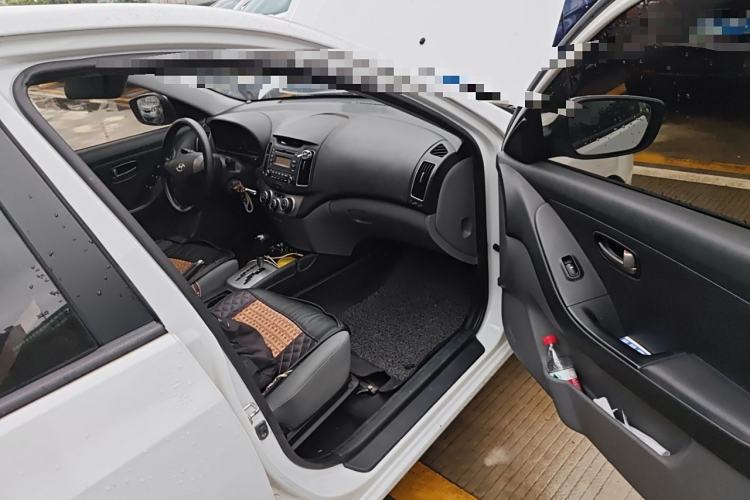 Used Hyundai Celesta 2015 1.6L Automatic Comfort Model