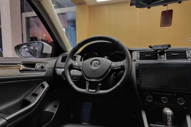 Used Volkswagen Sagitar 2018 280TSI DSG Comfort Model
