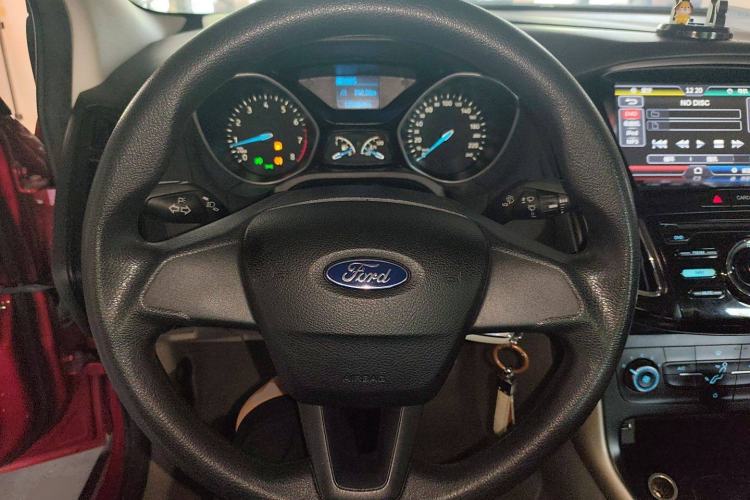 Used Ford Focus 2015 Sedan 1.6L Automatic Comfort Model
