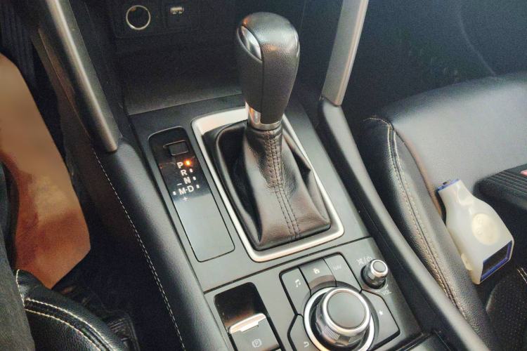 Used Mazda CX-4 2018 2.0L Automatic Two-Wheel Drive Blue Sky Dynamic Version China VI Standard
