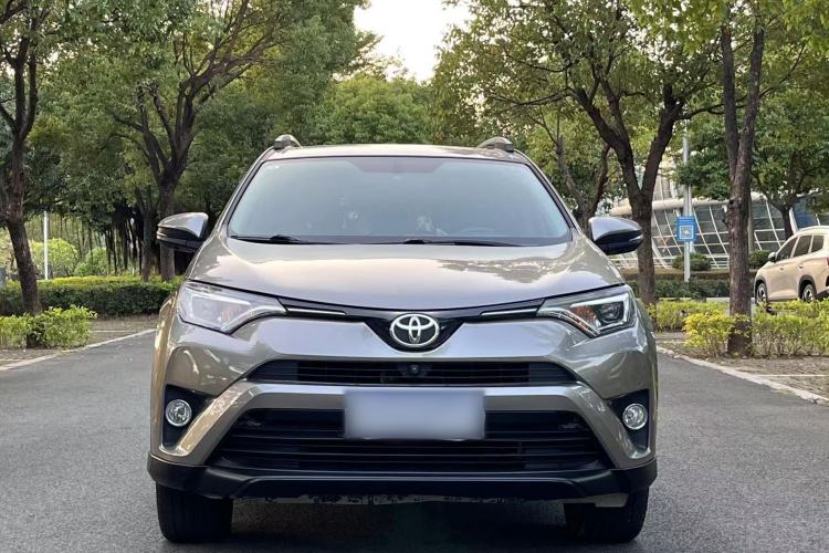 Used Toyota RAV4 2016 2.5L Automatic 4x4 Elite Edition
