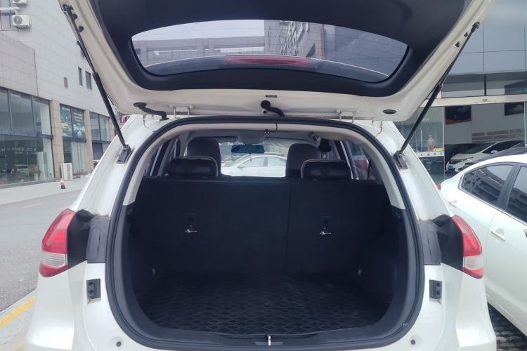 Used Haval H2 2018 1.5T Dual-Clutch Two-Wheel Drive Fashion Model China VI Standard
