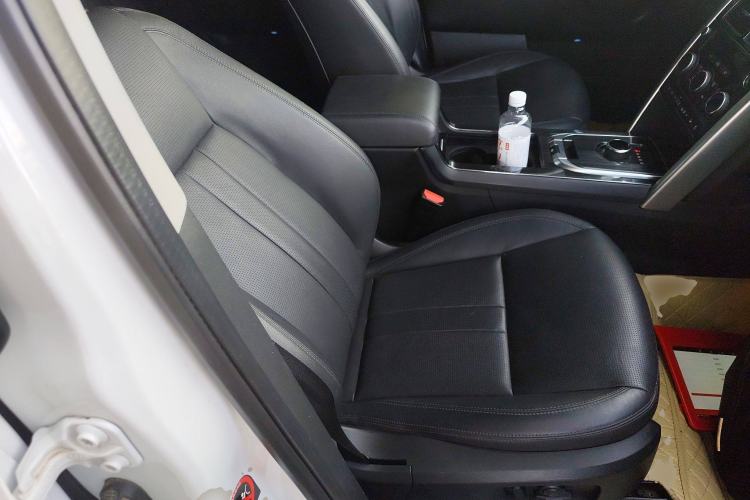 Used Land Rover Discovery Sport 2018 240 PS SE Version
