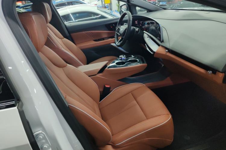 Used Cadillac OPTIQ 2024 Standard Range Version
