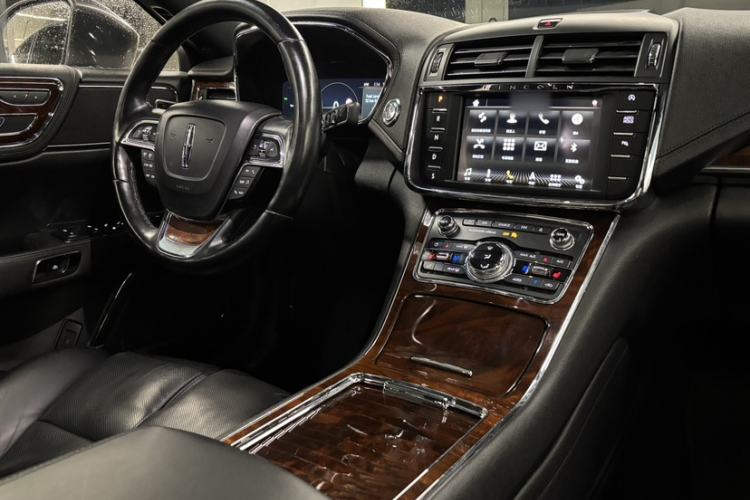 Used Lincoln Continental 2017 2.0T Two-Wheel-Drive Luxury Edition
