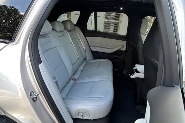 Used Nio ES6 2024 75 kWh
