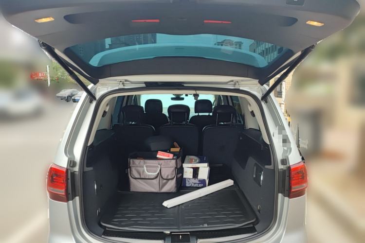 Used Volkswagen Sharan 2018 Revised Version 380TSI Comfort Edition 7-Seater
