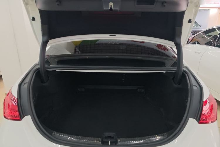 Used Mercedes-Benz C-Class 2024 Second Facelift C 260 L Sport Edition
