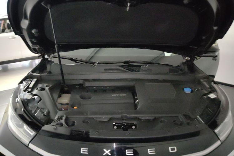 Used  Lingyun 2024 300T Two-Wheel Drive Starlight Edition
