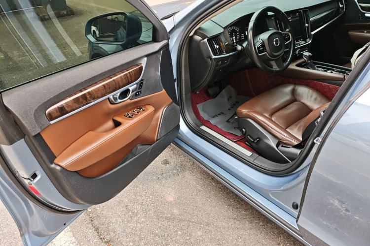 Used Volvo S90 2017 T4 Zhiyuan Edition