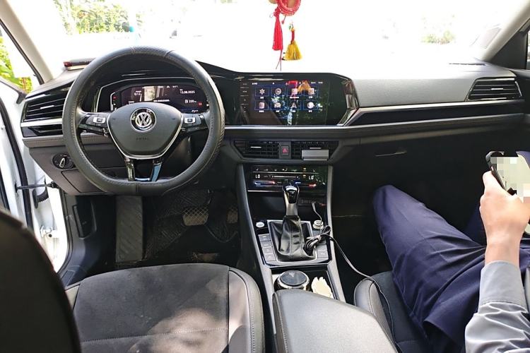 Used Volkswagen Sagitar 2021 280TSI DSG Luxury Smart Connectivity Edition
