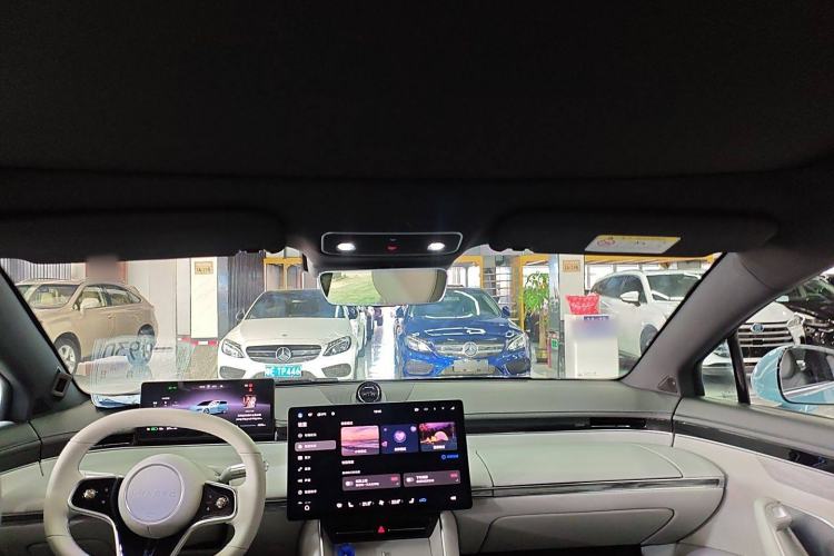 Used Hima Luxeed S7 2025 705 km Pro
