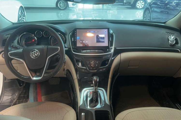 Used Buick Regal 2015 2.0L Leading Fashion Edition
