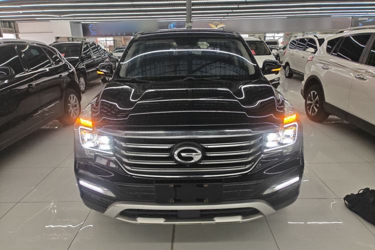 Used GAC Trumpchi GS8 2017 320T Two-Wheel Drive Luxury Smart Connectivity Version (7 Seats)
