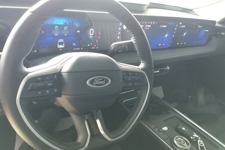 Used Ford Mondeo 2025 2.0T EcoBoost Luxury Version
