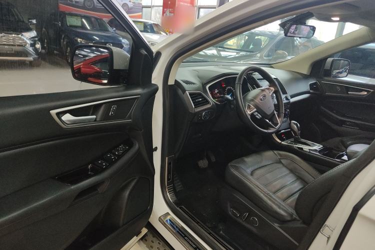Used Ford Edge 2018 Facelifted EcoBoost 245 Two-Wheel-Drive Platinum Edition 5 Seats China V Emission Standard
