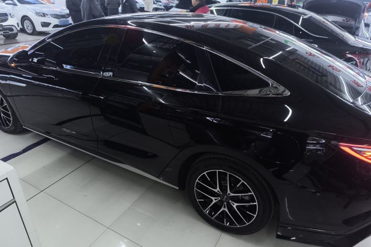 Used BYD Seal 2023 DM-i 1.5T 121km Flagship Model
