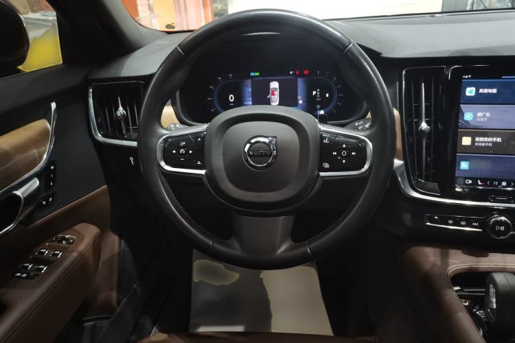 Used Volvo S90 2022 B5 Zhiyi Luxury Edition
