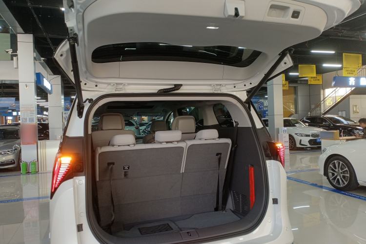 Used Buick GL8 2025 Lu Zun Smart Enjoyment Edition
