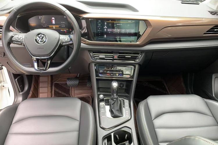 Used Volkswagen Tharu 2022 280TSI Two-Wheel Drive Comfort Edition
