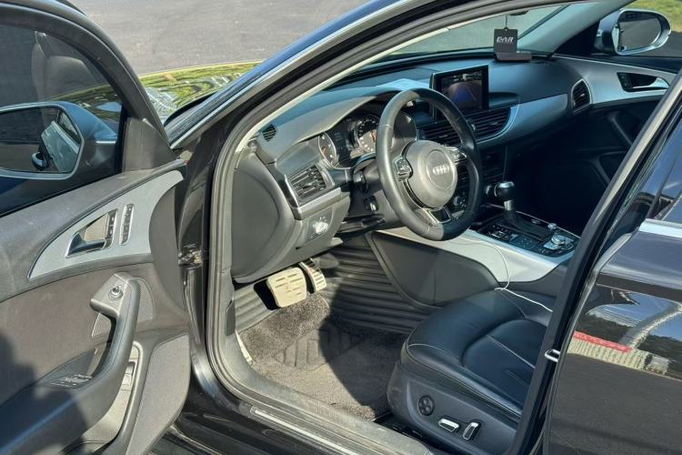 Used Audi A6 2017 Avant 35 TFSI Fashion Model
