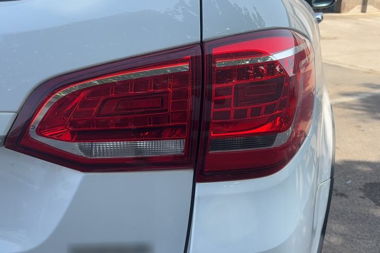 Used Haval H6 2015 Sport Edition 1.5T Automatic Two-Wheel Drive Luxury Model
