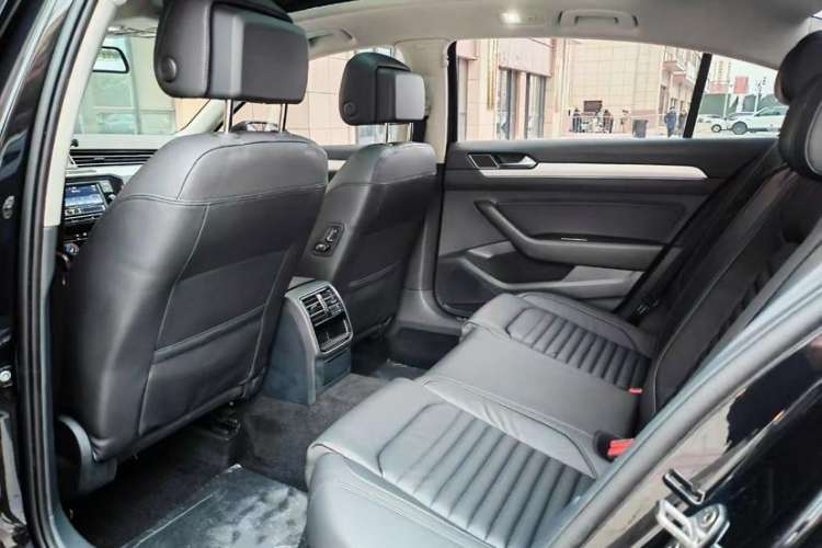 Used Volkswagen Magotan 2019 330TSI DSG Leading Edition China V Standard