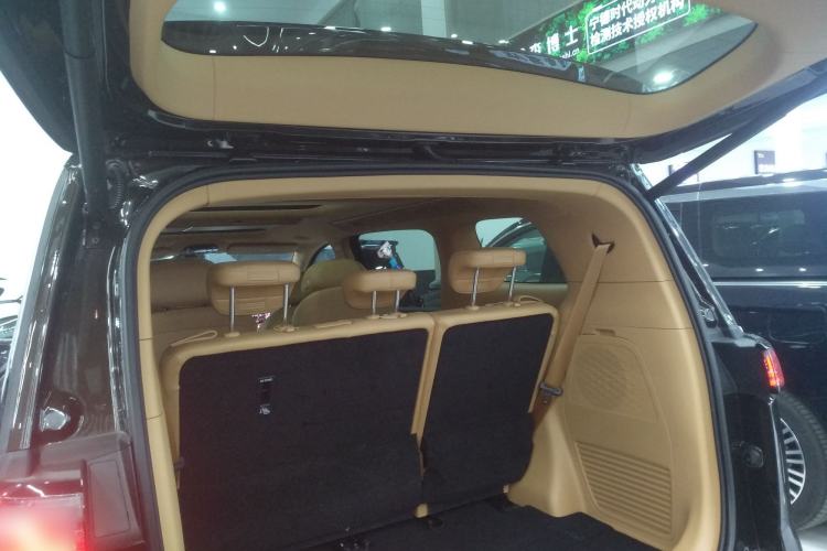 Used VOYAH Dream 2025 PHEV Four-Wheel-Drive Flagship Kunpeng Edition
