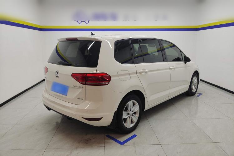 Used Volkswagen Touran 2016 Touran L 280TSI DSG Style Edition
