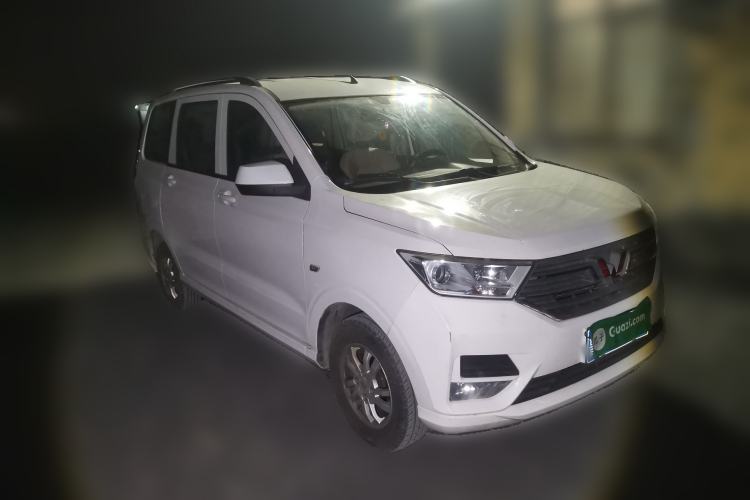 Used Wuling Hongguang 2019 1.5L S Standard Version China VI LAR
