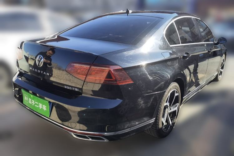 Used Volkswagen Magotan 2023 2 Million Units Limited Edition 330TSI DSG Leading Version
