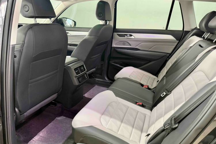 Used Volkswagen Talagon 2023 330TSI Luxury Touring Edition
