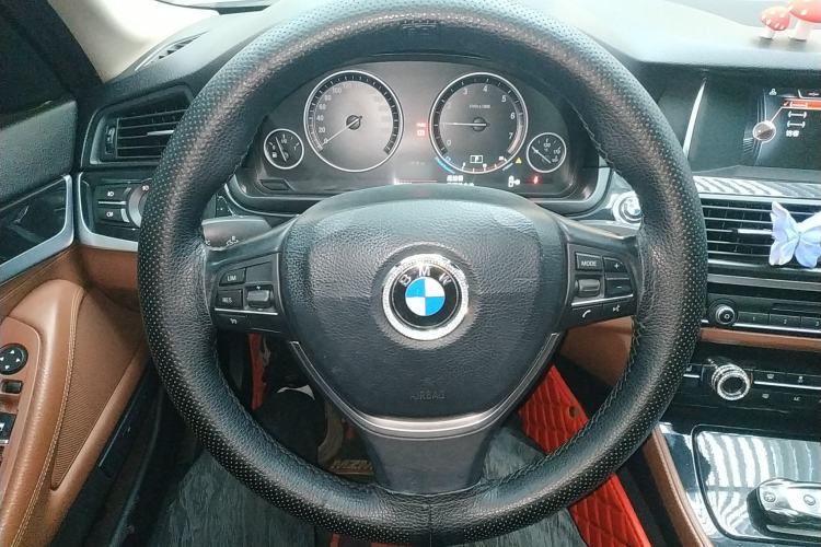 Used BMW 5 Series 2017 520Li Elegant Edition
