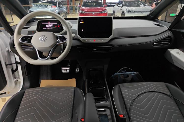 Used Volkswagen ID.3 2025 Smart Model Outstanding Oxygen Edition