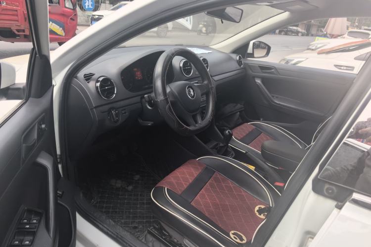 Used Volkswagen Jetta 2019 Dream Edition 1.4L Manual Fashion Version