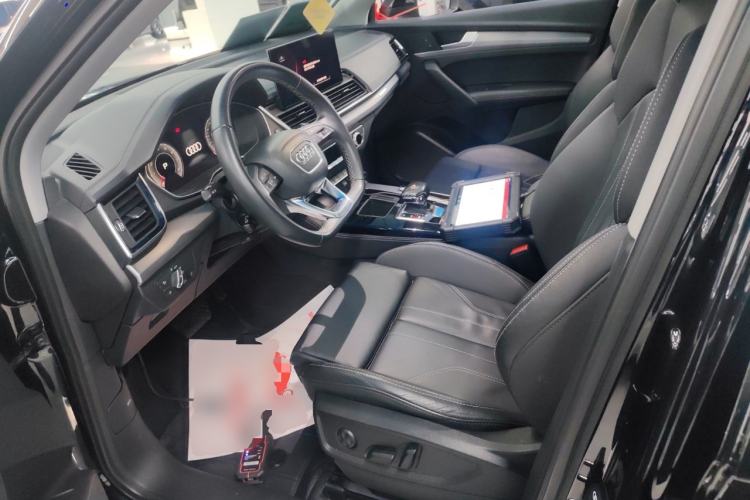 Used Audi Q5L 2022 40T Fashionable and Dynamic Model
