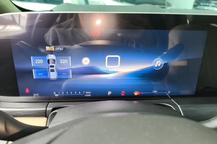 Used Buick GL8 2023 ES Lu Zun Deluxe Model
