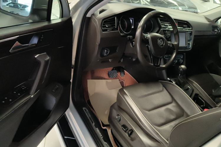 Used Volkswagen Tiguan L 2017 330TSI Automatic Two-Wheel Drive Flagship Edition
