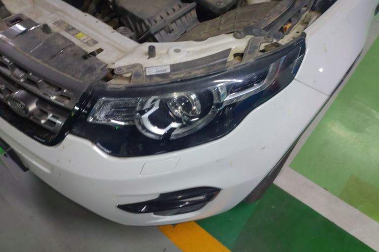 Used Land Rover Discovery Sport 2019 240 PS SE Version China VI Standard
