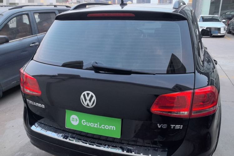 Used Volkswagen Touareg 2011 3.0 TSI Comfort Version
