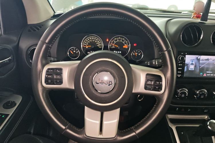 Used  Compass 2014 Revised Version 2.4L Four-Wheel Drive Comfort Edition
